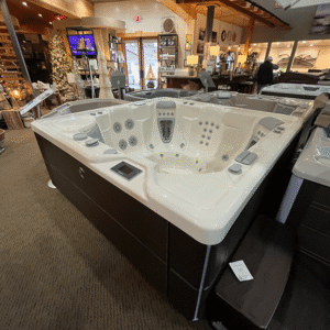 2024 Highlife Vanguard